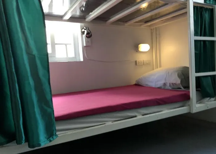 Ploy Hostal Bangkok