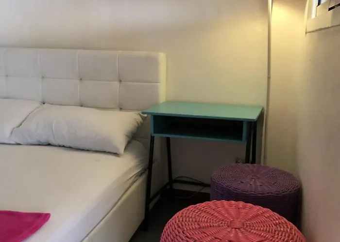 Ploy Hostal *