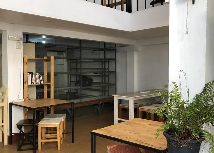 Hostal Ploy *