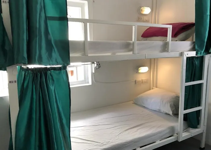 Ploy Hostal Bangkok